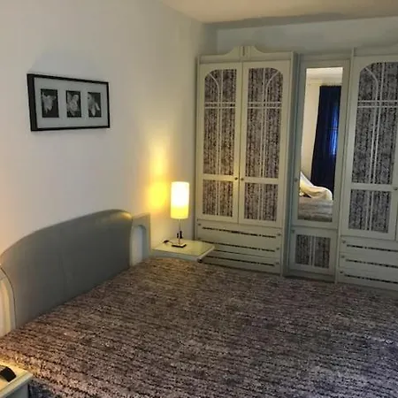 Balaton Vendeghaz 凯斯特海伊